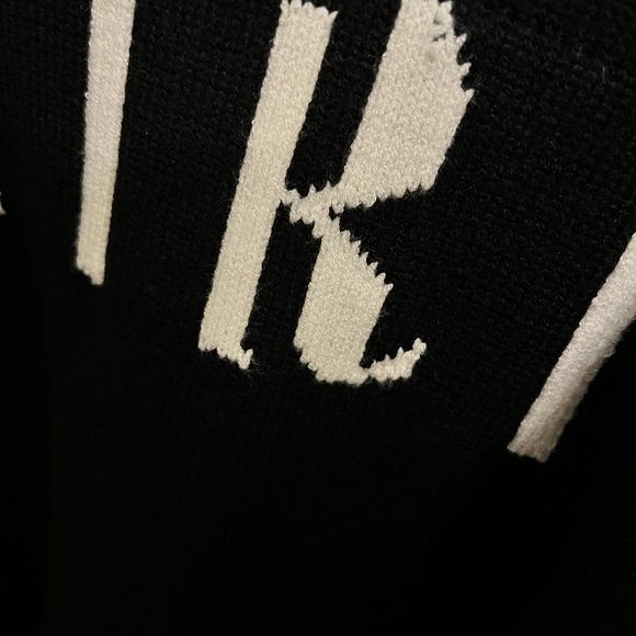 Brand new AMIRI SWEATER - Picture 3 of 5